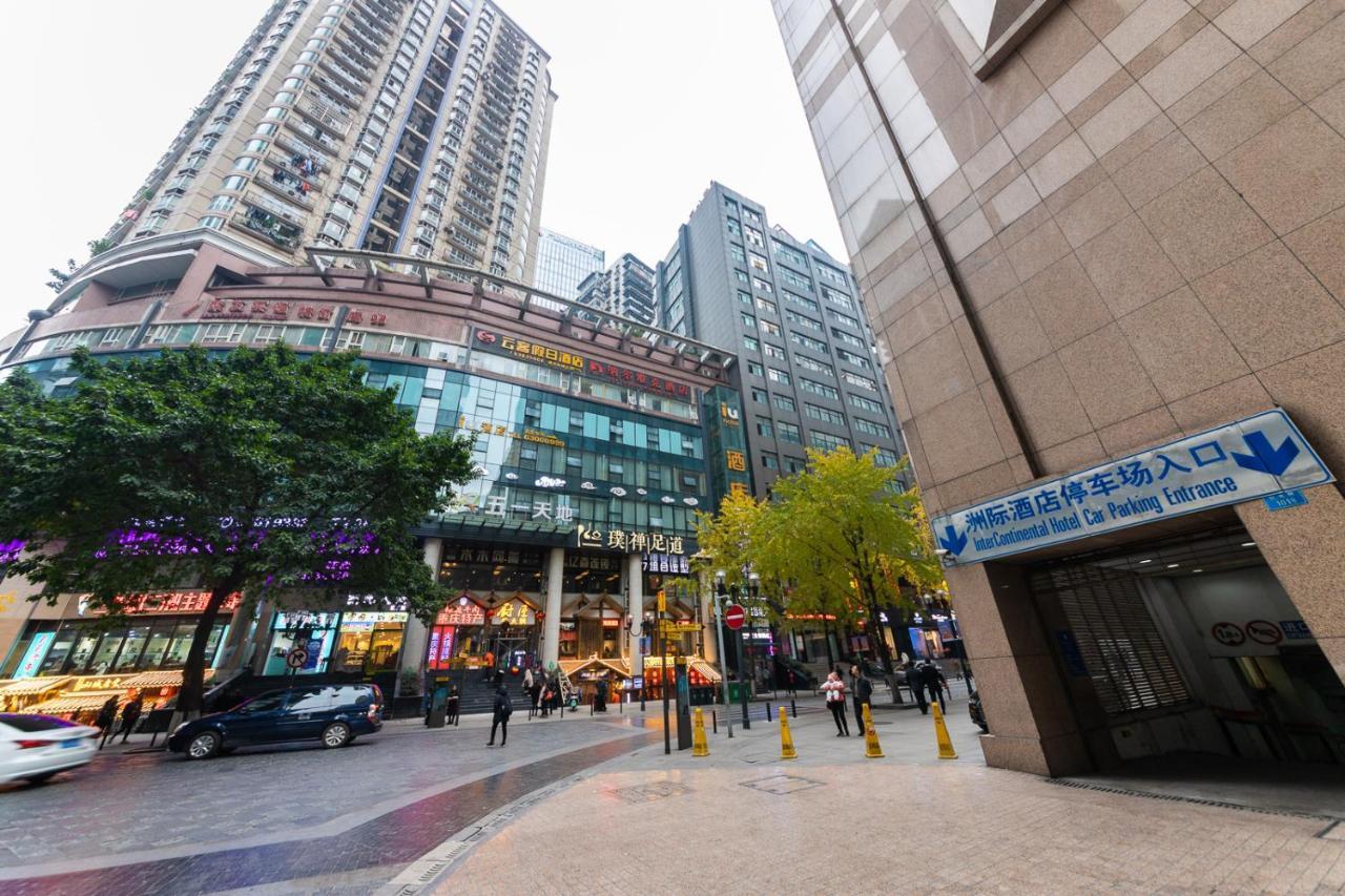 Iu Hotel Chongqing Jiefangbei Bagian luar foto